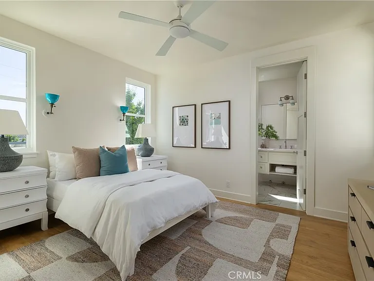 2217 Laurel Pl — Photo 14