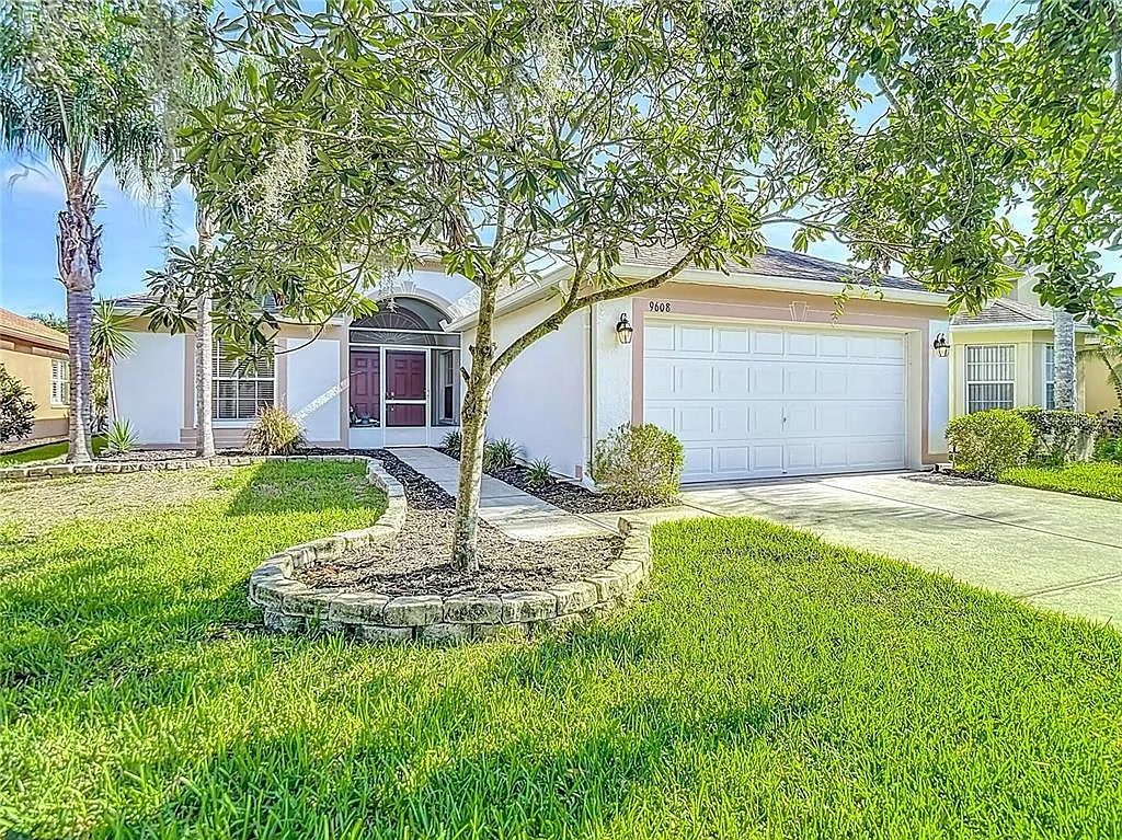 3 bed, 2.0 bath, 1390 sqft, $2,600 — Photo 1