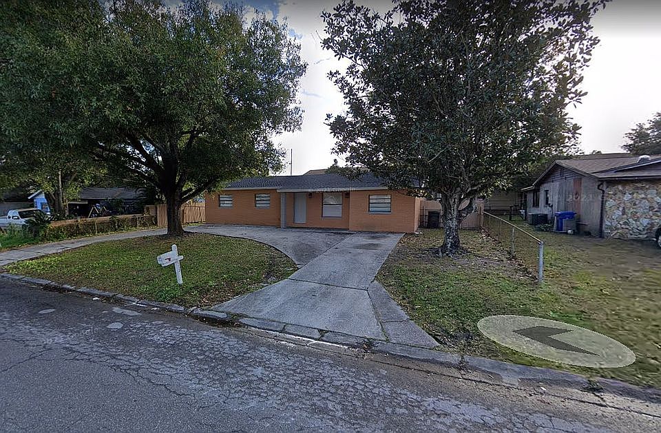 1st image of 802 Papaya Dr