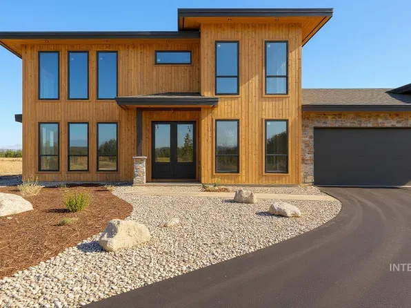 13156 Hawks Bay, Donnelly, ID 83615