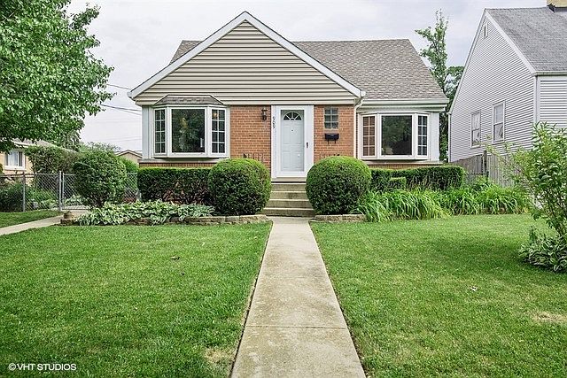 1st image of 909 S Golf Cul De Sac St