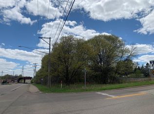 32XX Rice St, Saint Paul, MN 55126