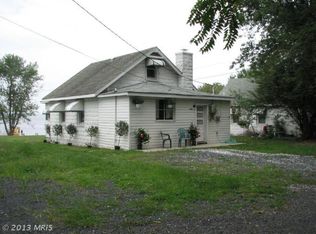 1306 Tuggies Rd, Pasadena, MD 21122