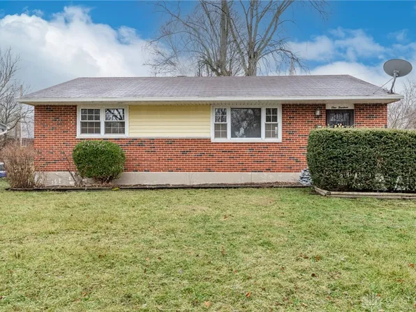 114 Whispering Dr, Dayton, OH 45426