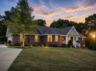 1555 Heller Rdg, Spring Hill, TN 37174