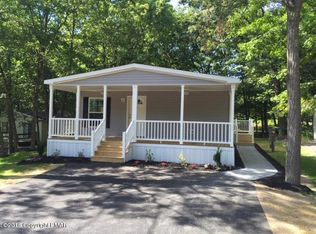 7721 Ralston Ct, East Stroudsburg, PA 18302