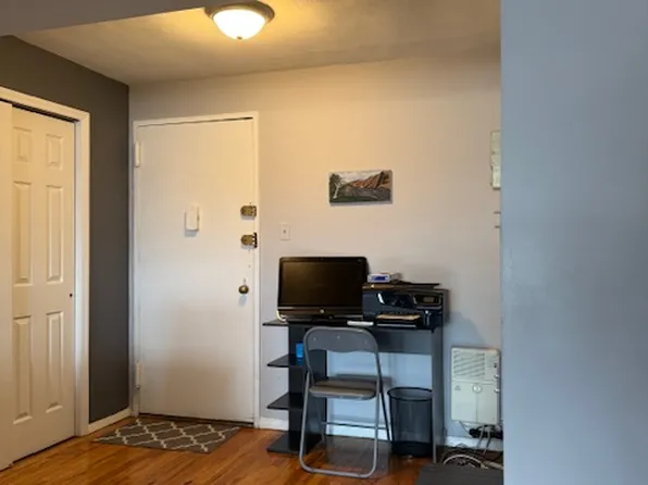 3855 Shore Parkway image 3 of 10