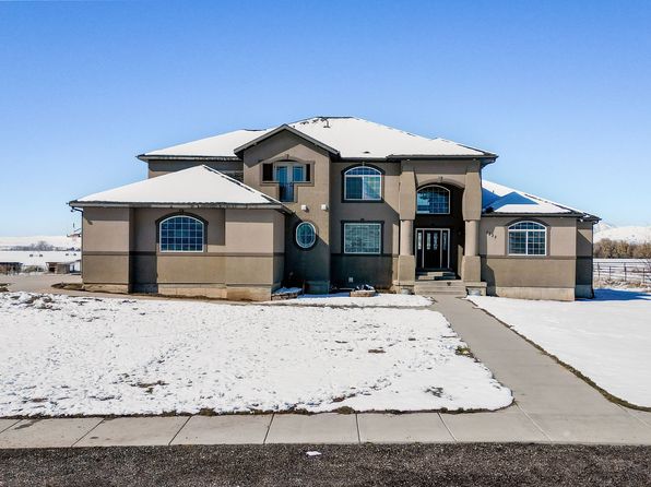 7223 N Estancia Ln, Smithfield, UT 84335