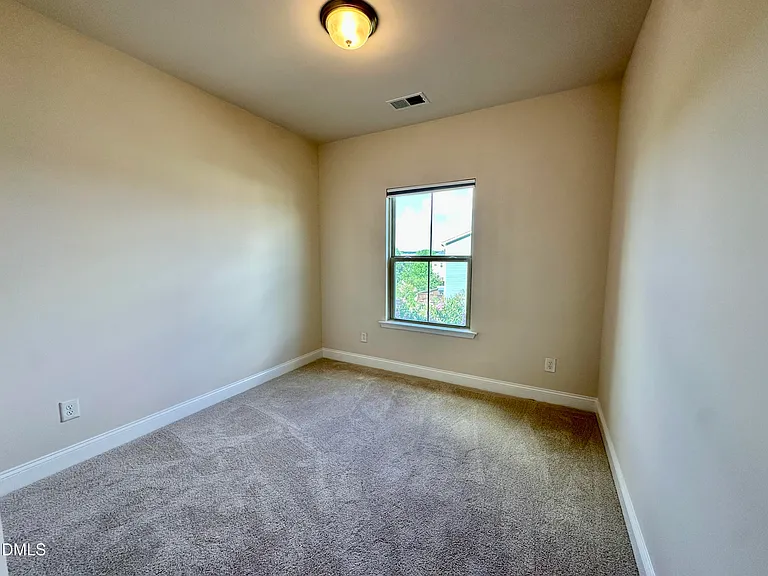 1004 Waymaker Ct — Photo 18