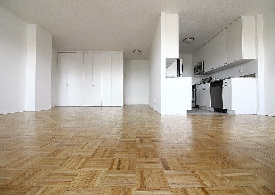 1st image of 175 W 90th St APT 10B