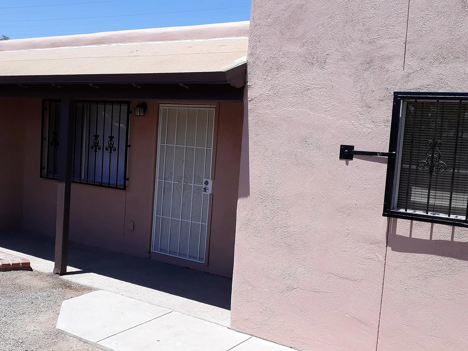 2 bed, 950 sqft, $1,200 — Photo 3