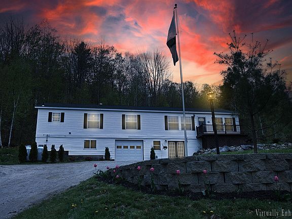 3rd image of 315 Morrison Hill Road
