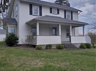 2629 Penfield Rd, Fairport, NY 14450