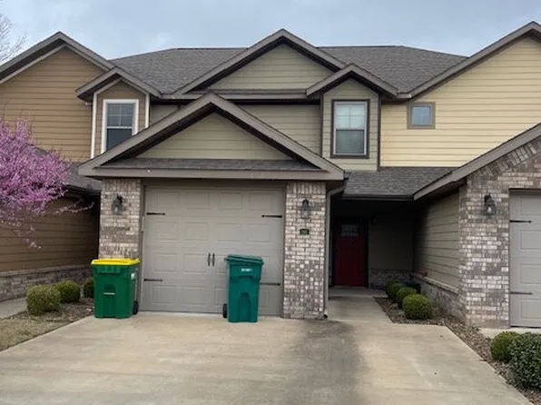 186 Old Farmington Rd, Farmington, AR 72730