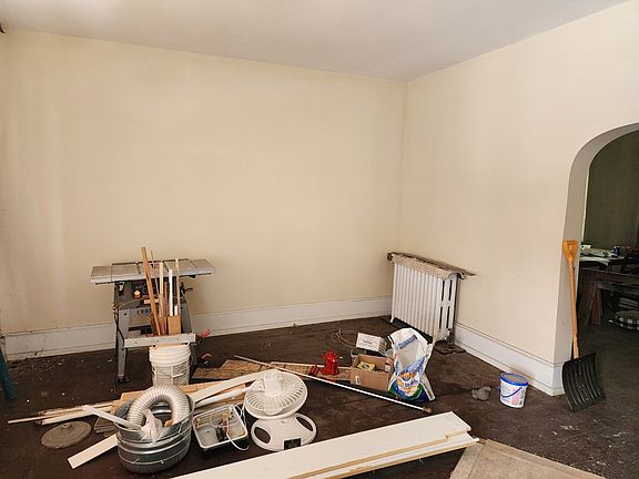 2nd image of 516 Church St