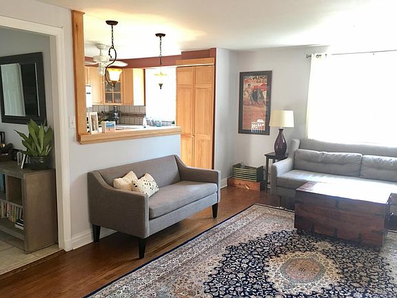 2nd image of 350 Packman Ave