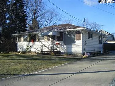 146 S Glenellen Ave photo 1
