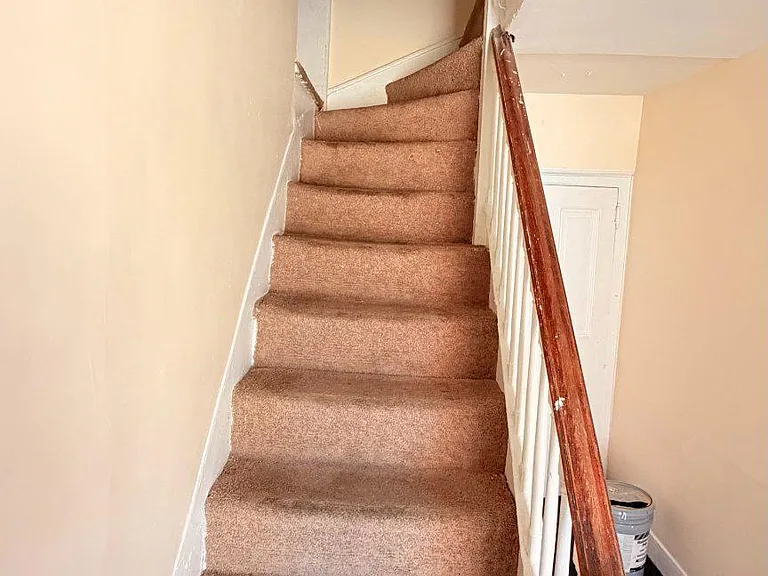 84 Market St — Photo 2
