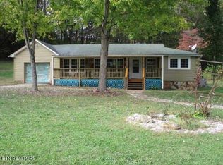 472 Lavender St, Spring City, TN 37381