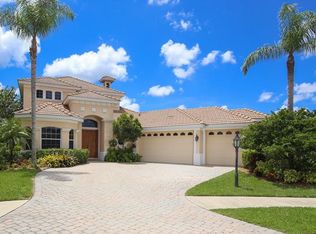 7671 Trillium Blvd, Sarasota, FL 34241