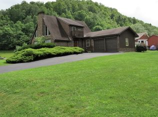 397 Terry Dr, Richlands, VA 24641