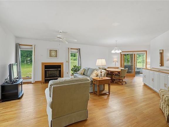 3rd image of 4739 Kasson Rd