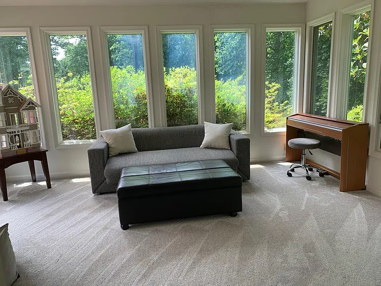 10740 River Rd — Photo 8