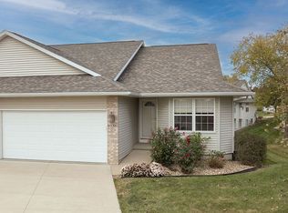 4036 Water Point Ct SW, Cedar Rapids, IA 52404