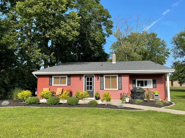 2939 Royalton Heights Rd, Saint Joseph, MI 49085