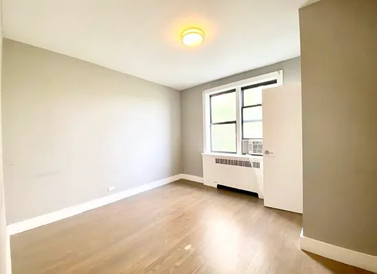 Rented by Bruma Realty LLC | media 7