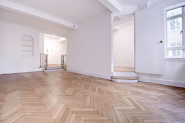 Rented by Urbane Brokerage | media 13