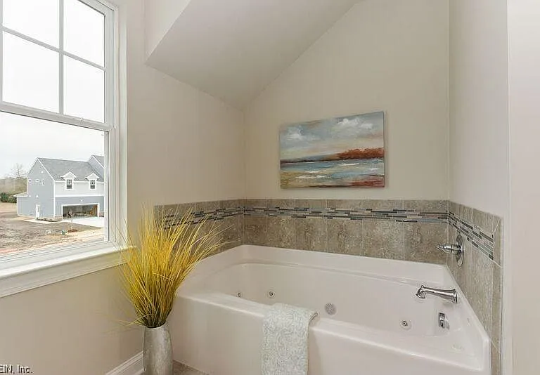 1005 Beachstone Quay — Photo 28