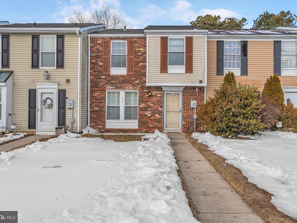 1st image of 195 Villa Knoll Ct