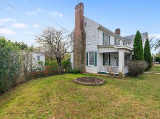 243 S Main St, Amherst, VA 24521