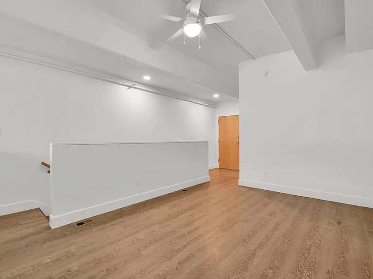 4500 S Kingshighway Blvd #11 — Photo 11
