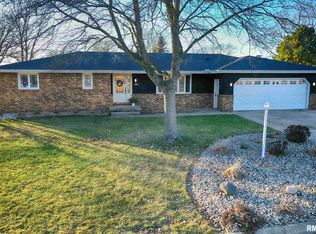 401 N Minnesota Ave, Morton, IL