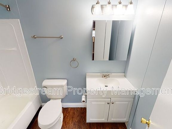 4th image of 406 Cedar Dr APT H