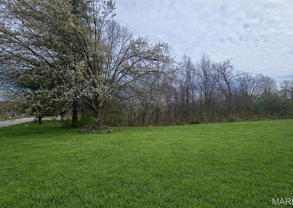 1st image of 2114 Bainbridge Rd