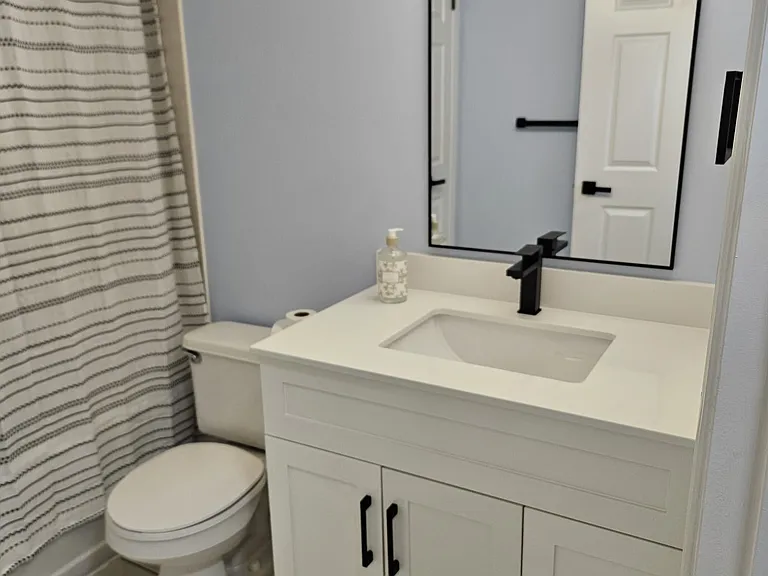 30 Grand Trunk Cres #615 — Photo 11
