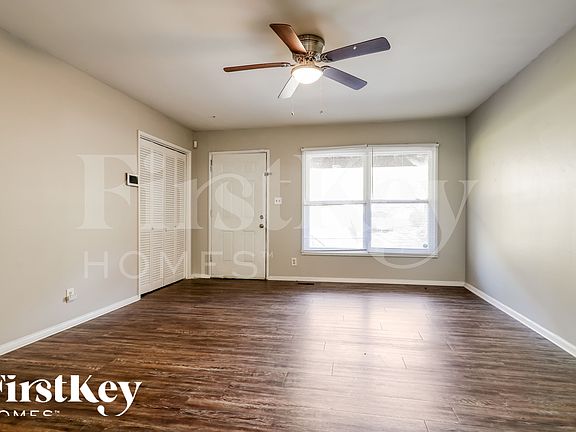 2nd image of 3085 Piper Dr