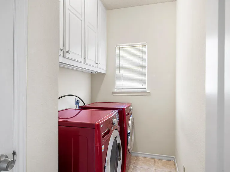 103 Crockett Dr — Photo 31
