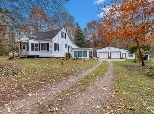 10576 Erskine Dr, Battle Creek, MI 49014