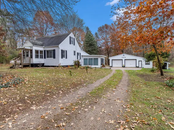 10576 Erskine Dr, Battle Creek, MI 49014