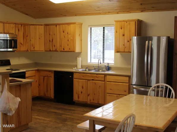 2882 Verde Rd, Overgaard, AZ 85933