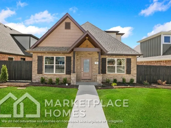 763 N Malbec Rd, Fayetteville, AR 72704