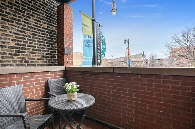 1530 W Fullerton Ave #1 — Photo 8