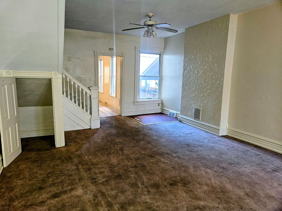 1st image of 625 W Greenleaf St