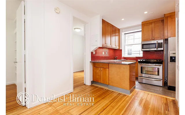 Rented by Douglas Elliman | media 17