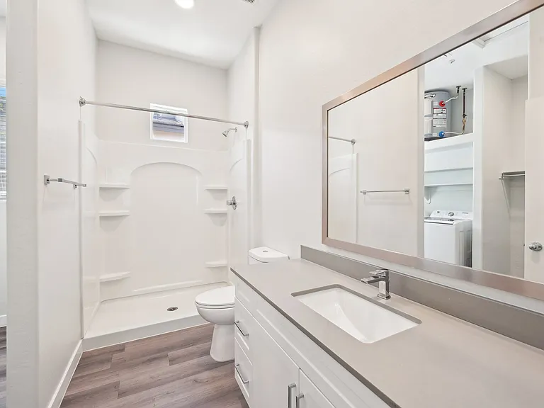 Baseline on 16 — Photo 24