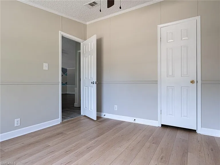 10910 NE 97th Pl — Photo 12